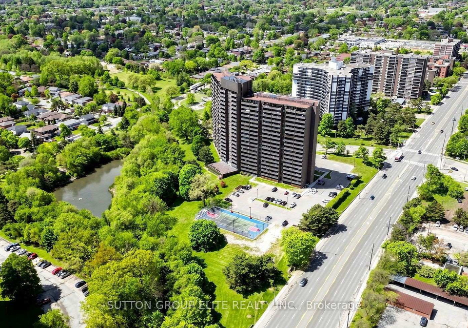 11-wincott-drive-etobicoke-ontario-w13465064