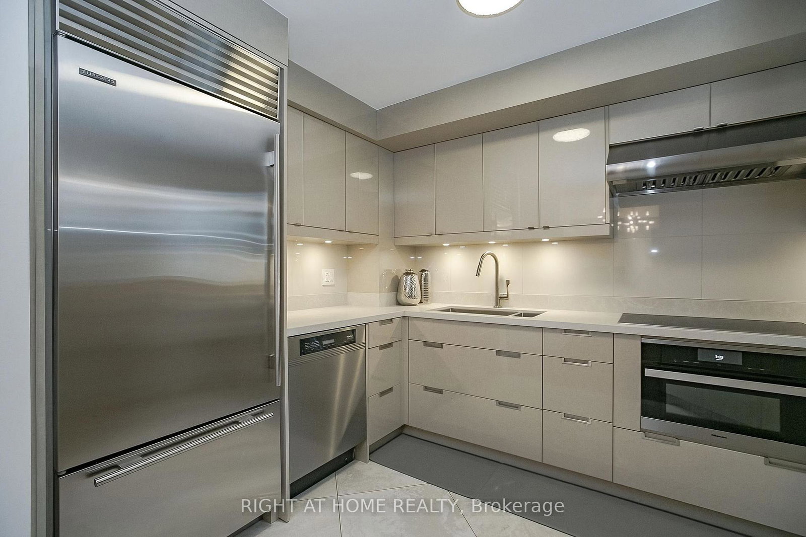 2119-lake-shore-boulevard-w-etobicoke-ontario-w13465082