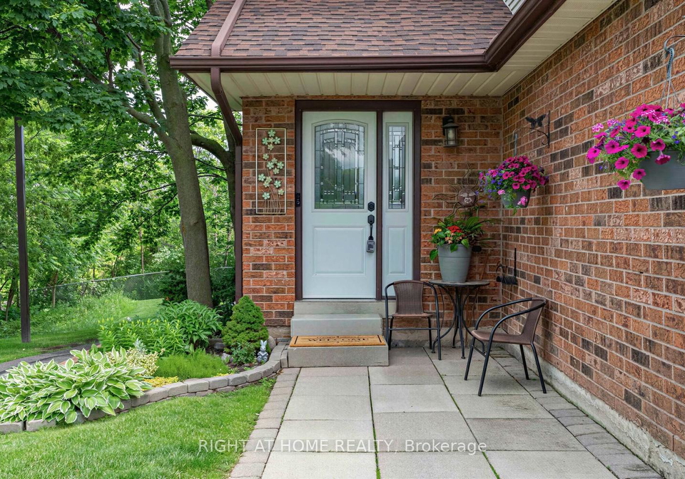2065-amherst-heights-court-burlington-ontario-w13465240