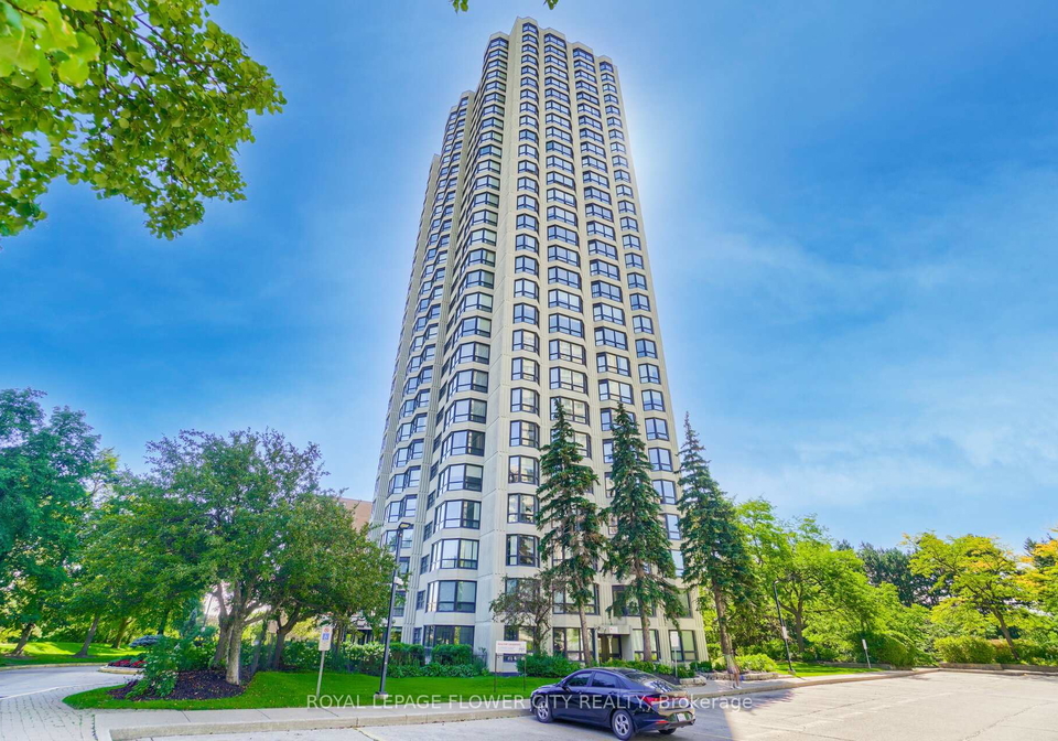 8-lisa-street-brampton-ontario-w13465464