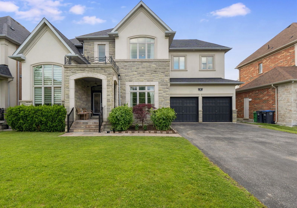 9-kelways-circle-brampton-ontario-w13465470