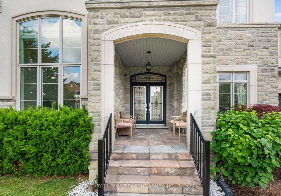9-kelways-circle-brampton-ontario-w13465470