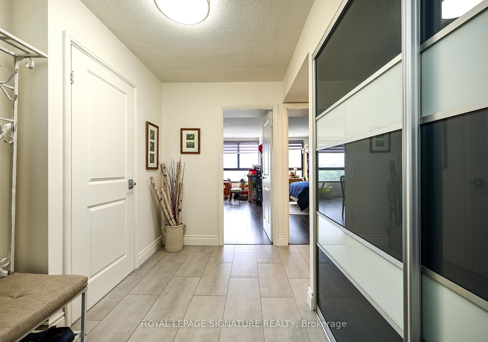1300-bloor-street-mississauga-ontario-w13465638