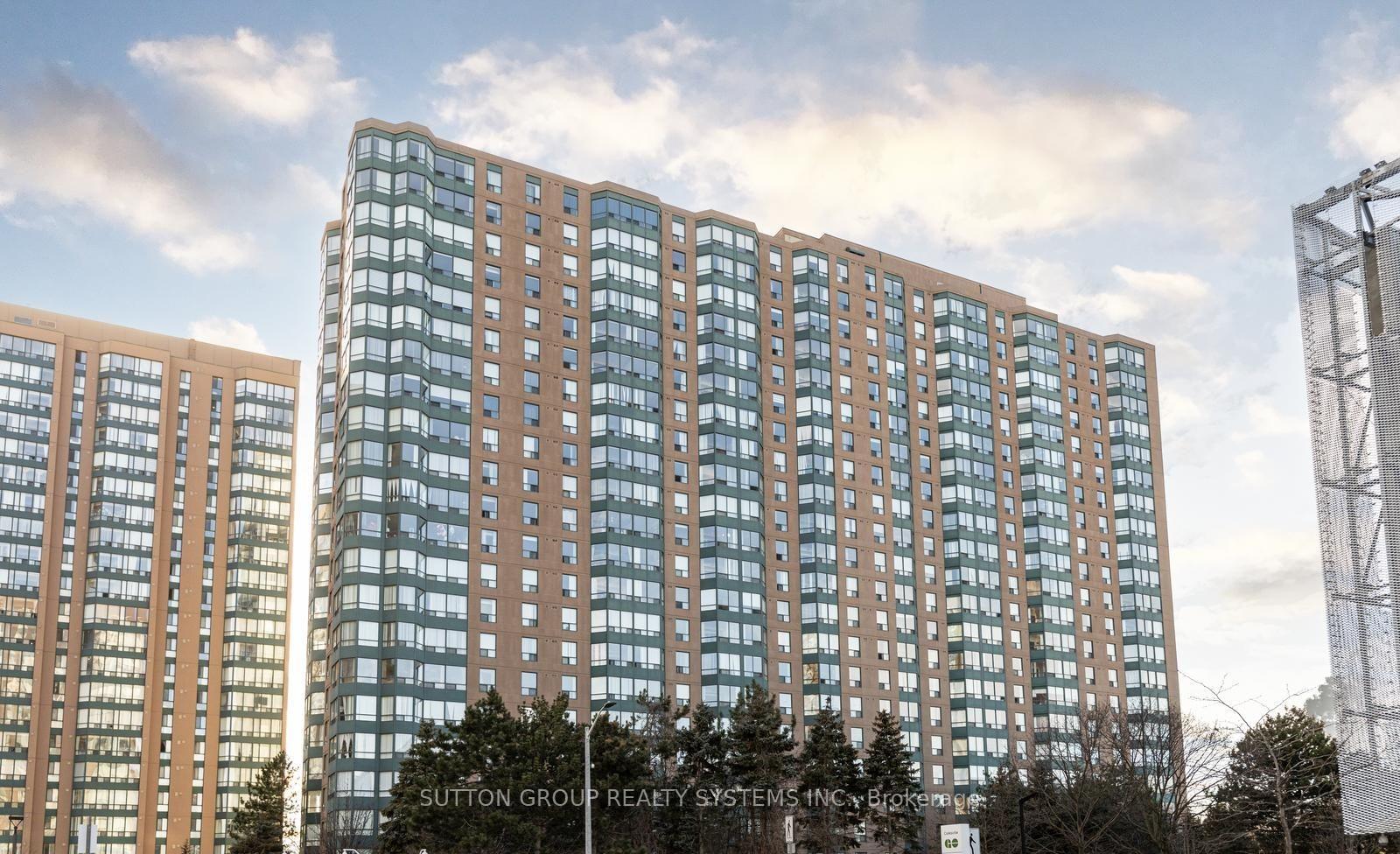 135-hillcrest-avenue-mississauga-ontario-w13465716