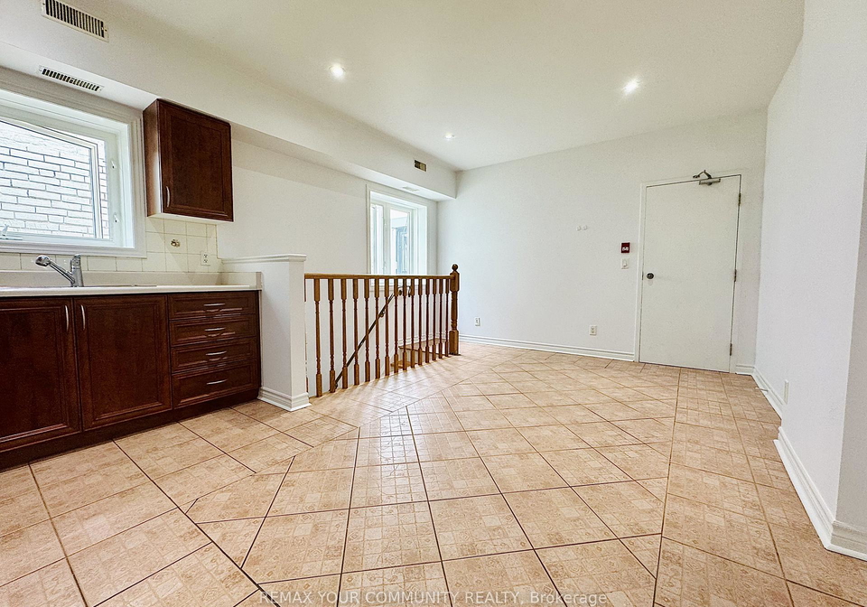 2415-dundas-street-w-toronto-ontario-w13465910