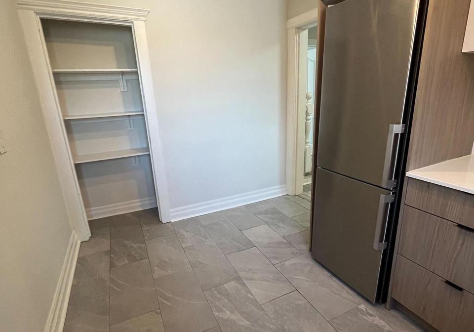 910-bloor-street-w-toronto-ontario-w13466090