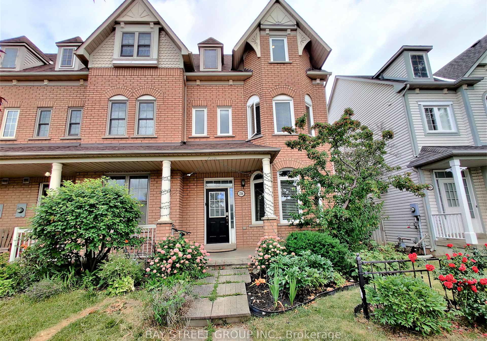 256-glenashton-drive-oakville-ontario-w13466194