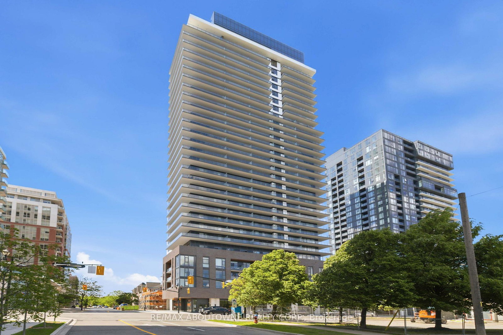 2075-lakeshore-road-burlington-ontario-w13466244