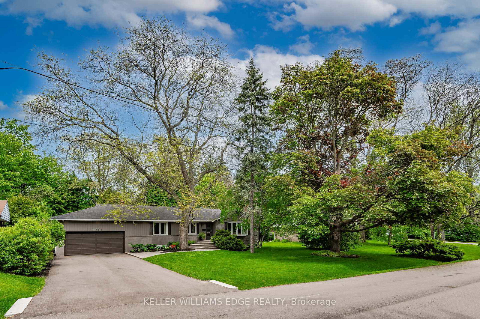 1589-crediton-parkway-mississauga-ontario-w13466438
