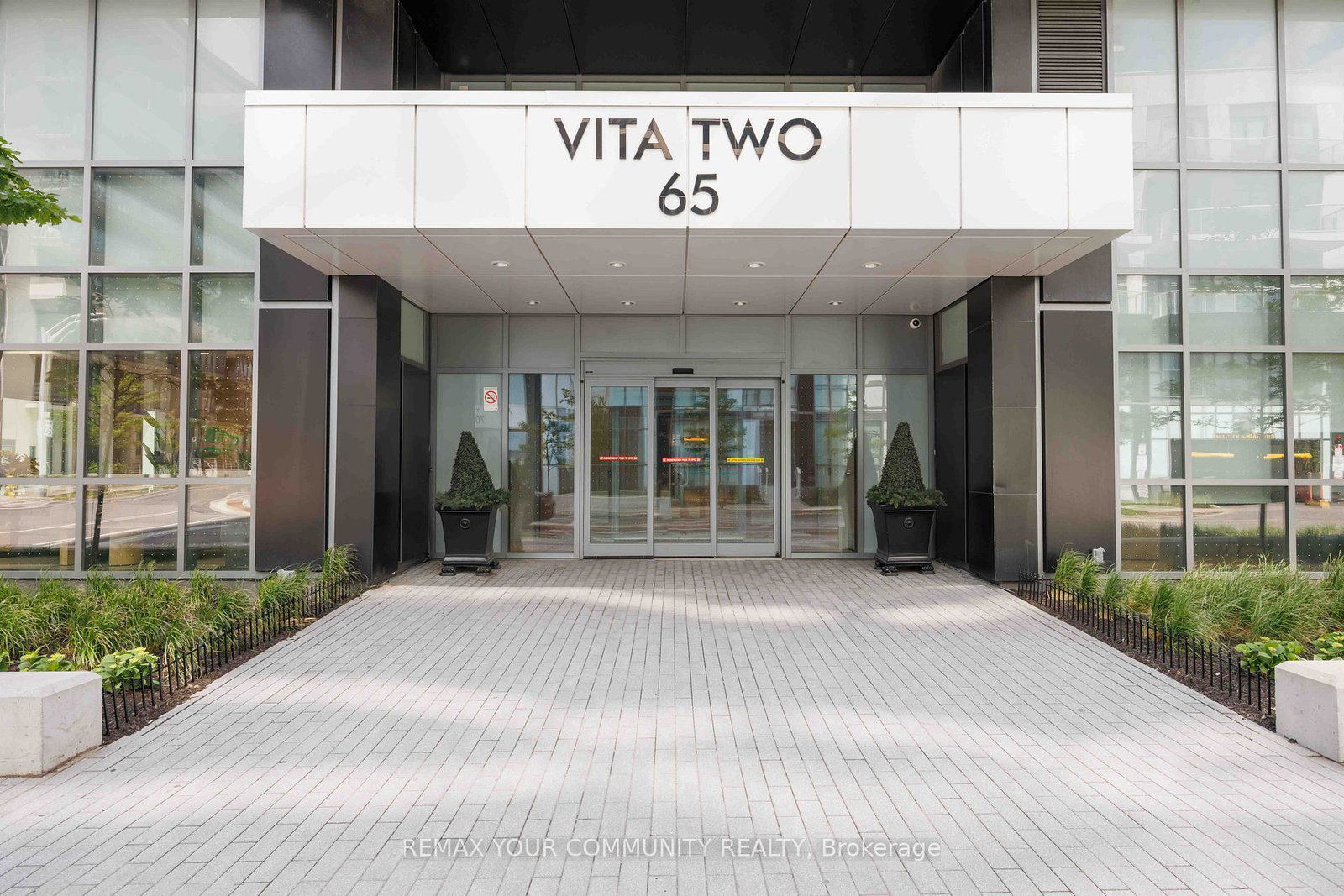 65-annie-craig-drive-etobicoke-ontario-w13466448