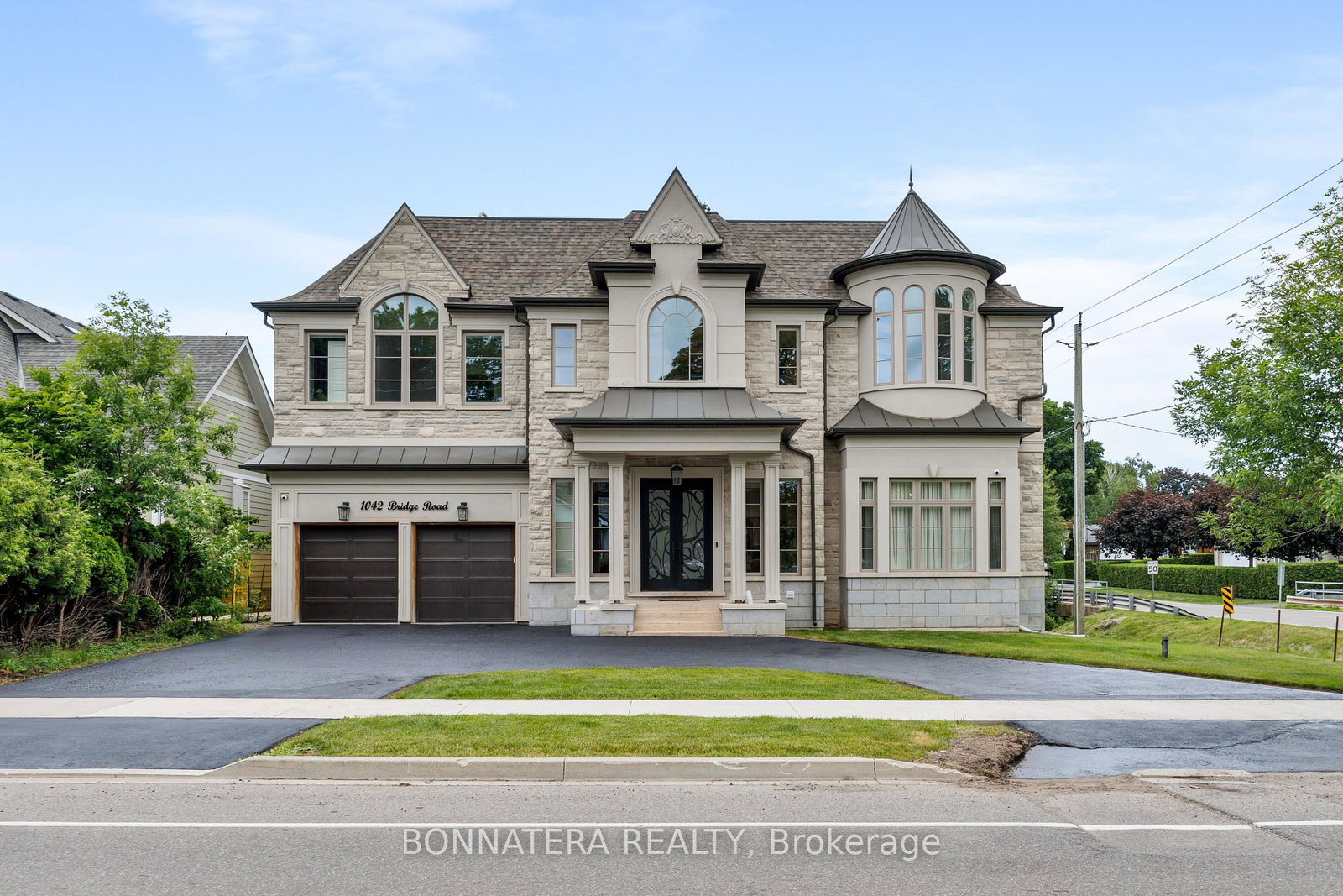 1042-bridge-road-oakville-ontario-w13466488