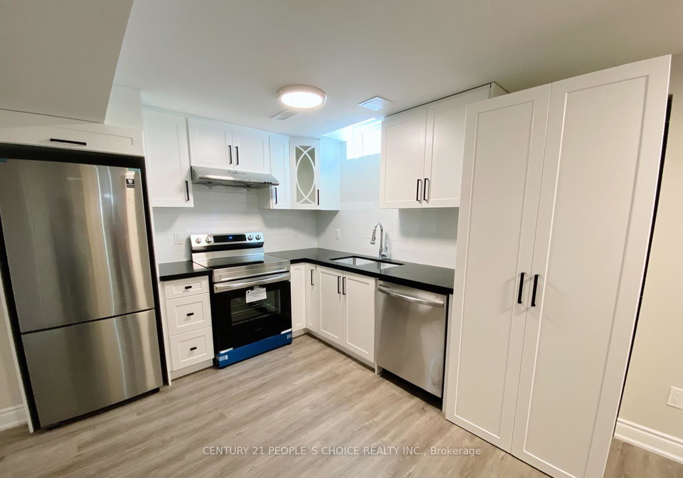 922-silverthorn-mill-avenue-mississauga-ontario-w13466598