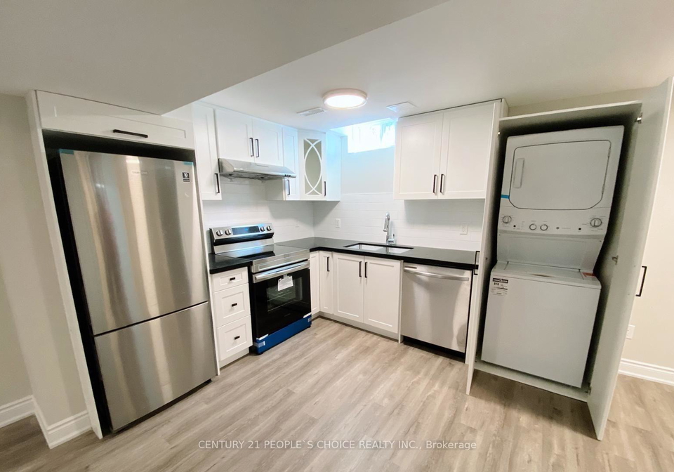 922-silverthorn-mill-avenue-mississauga-ontario-w13466598