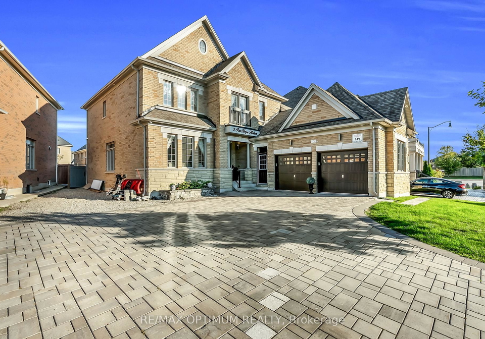 3-port-hope-hollow-brampton-ontario-w13466662