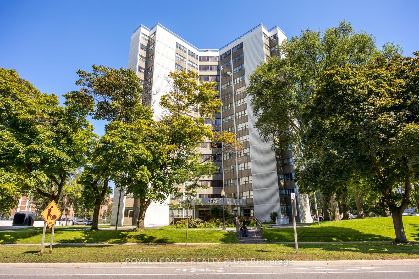 2323-confederation-parkway-mississauga-ontario-w13466686