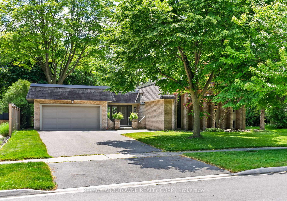 166-castle-crescent-oakville-ontario-w13467314