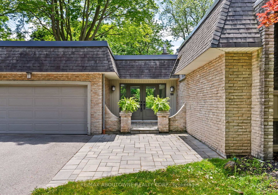 166-castle-crescent-oakville-ontario-w13467314