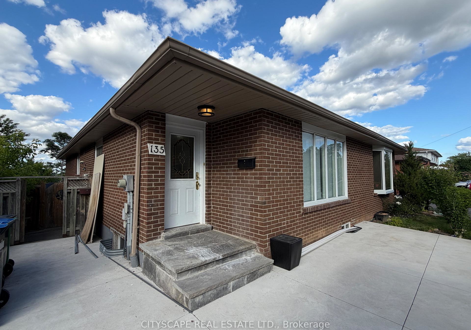 135-bonham-bsmt-boulevard-mississauga-ontario-w13467404