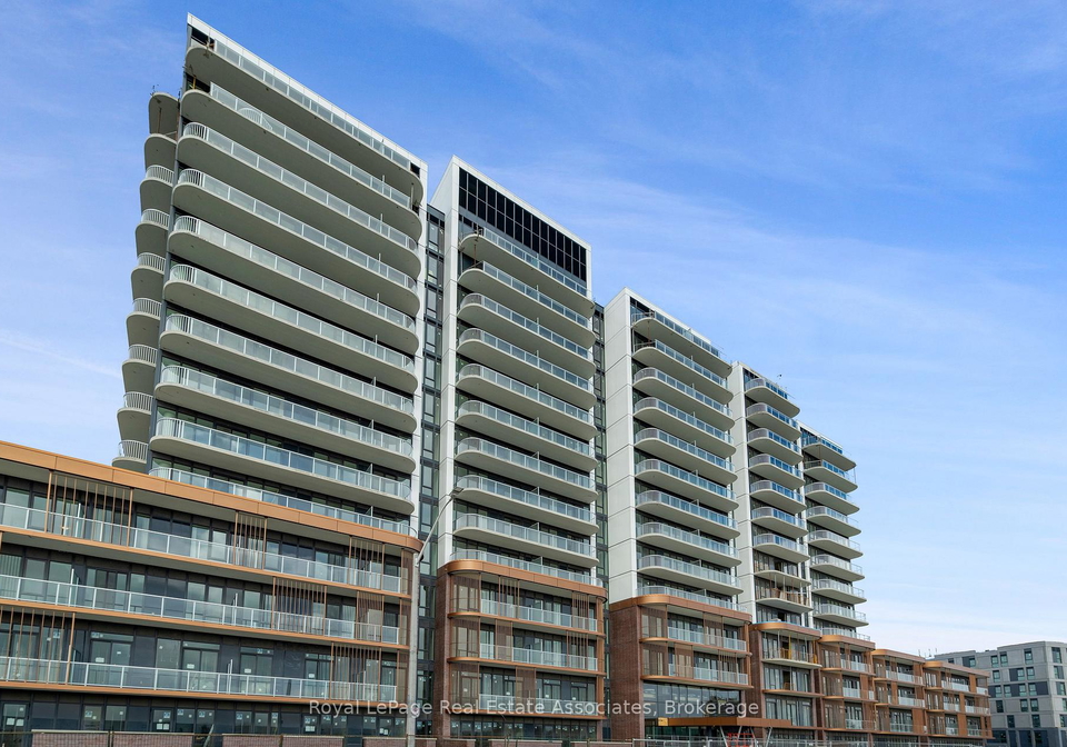 220-missinnihe-way-mississauga-ontario-w13467458