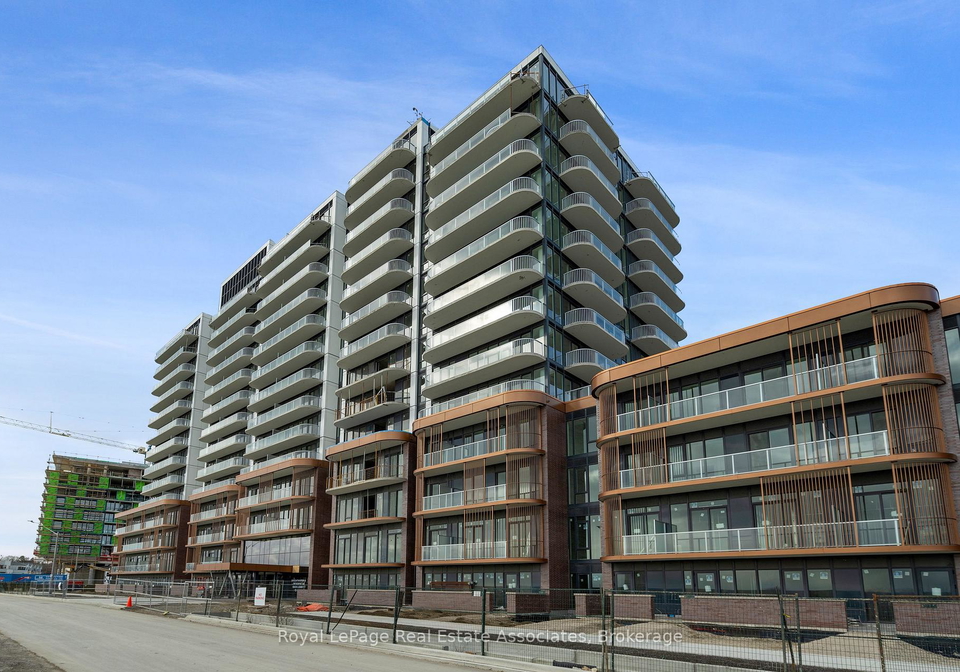 220-missinnihe-way-mississauga-ontario-w13467458