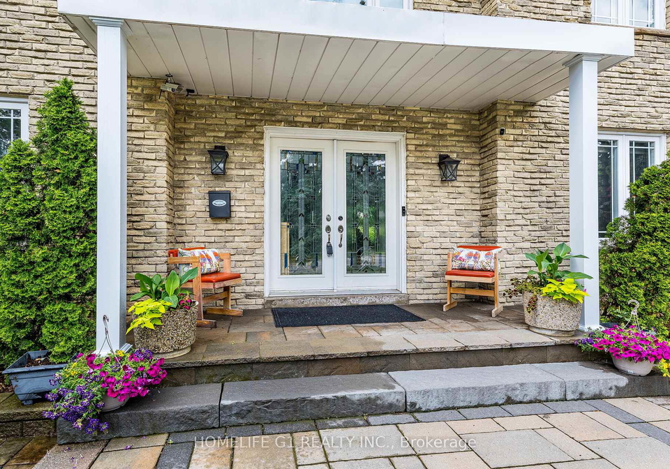 17-crescent-hills-drive-s-brampton-ontario-w13467702
