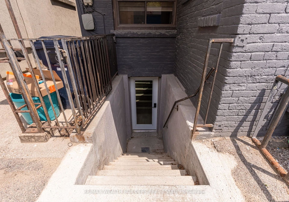2443-dundas-street-w-toronto-ontario-w13467740