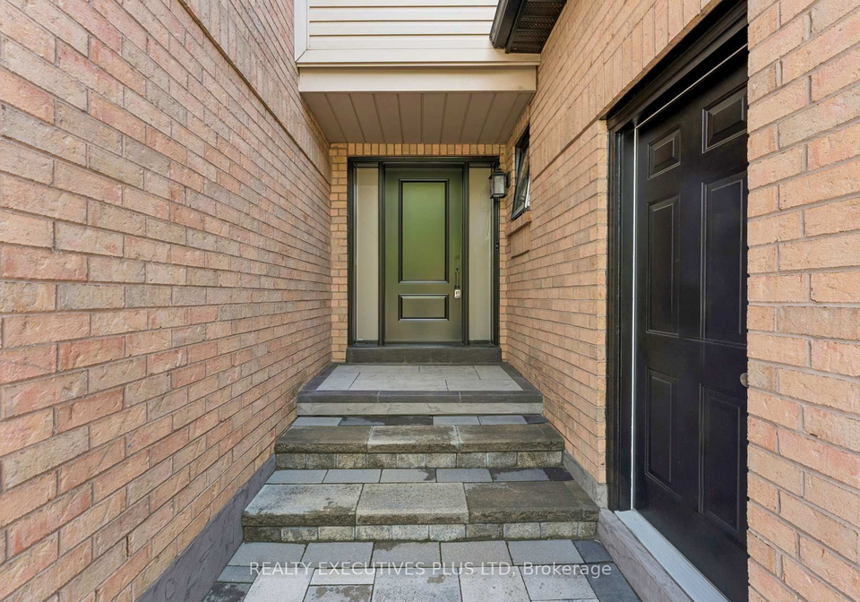 51-ashbrook-way-brampton-ontario-w13467802