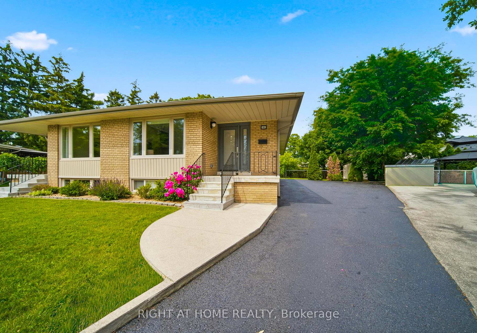 63-vanguard-drive-etobicoke-ontario-w13468184