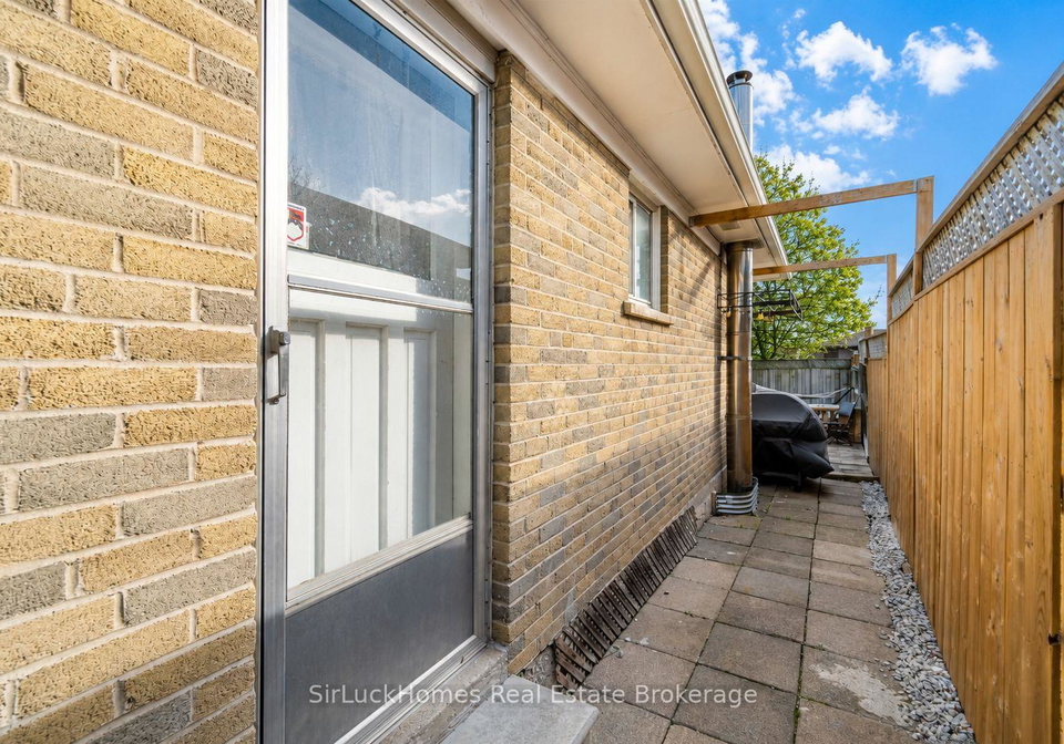 90-mountainview-road-s-halton-hills-ontario-w13468344