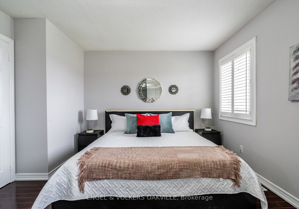 72-pefferlaw-circle-brampton-ontario-w13468588