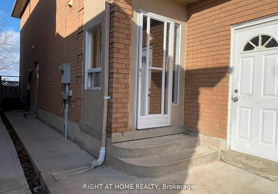 63-toba-crescent-brampton-ontario-w13468706