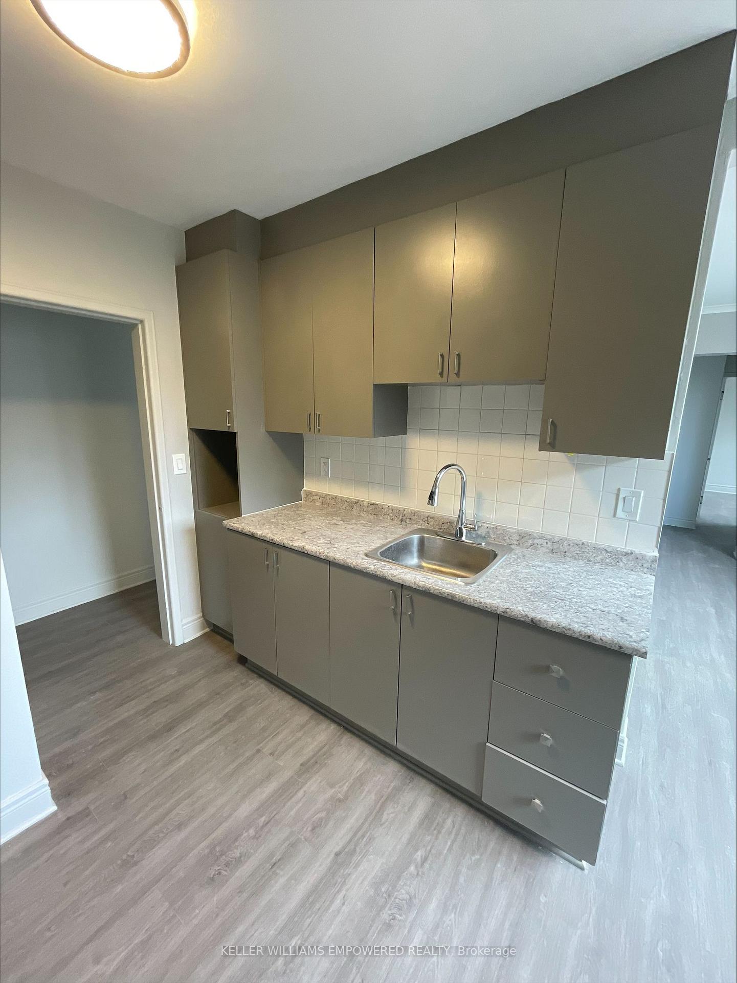 2548-keele-street-north-york-ontario-w13468746