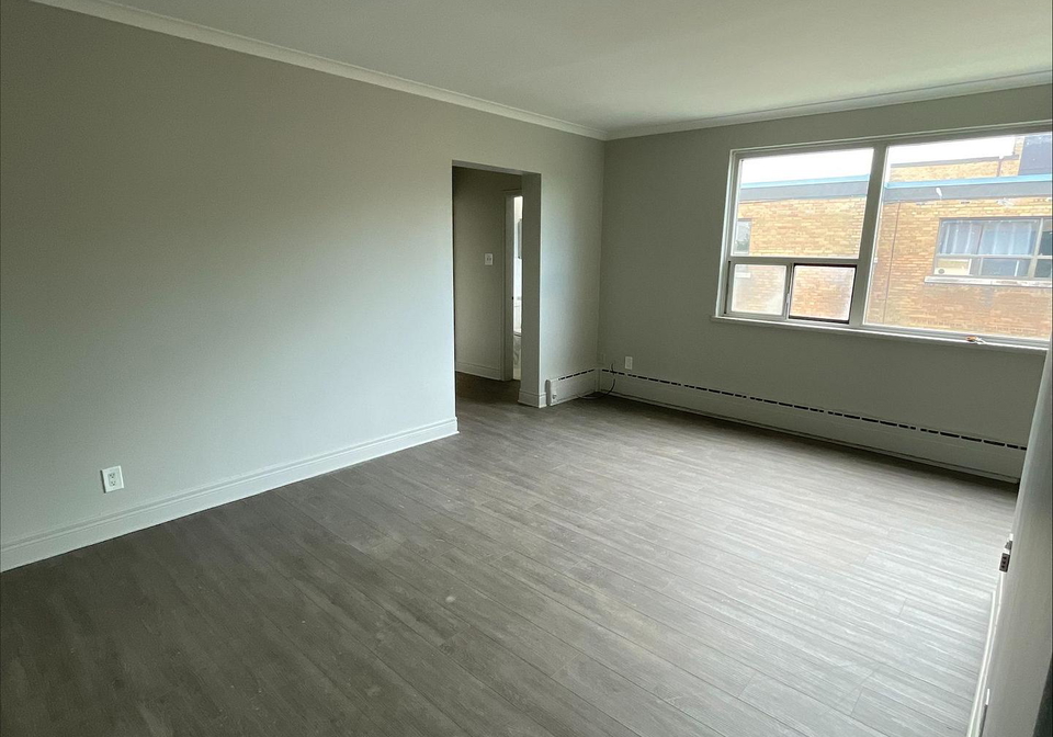 2548-keele-street-north-york-ontario-w13468746