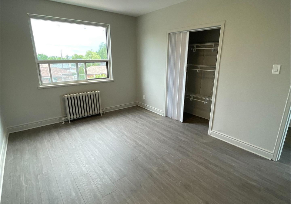 2548-keele-street-north-york-ontario-w13468746