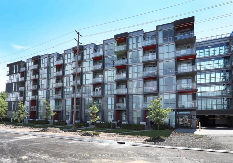 5240-dundas-street-burlington-ontario-w13468822