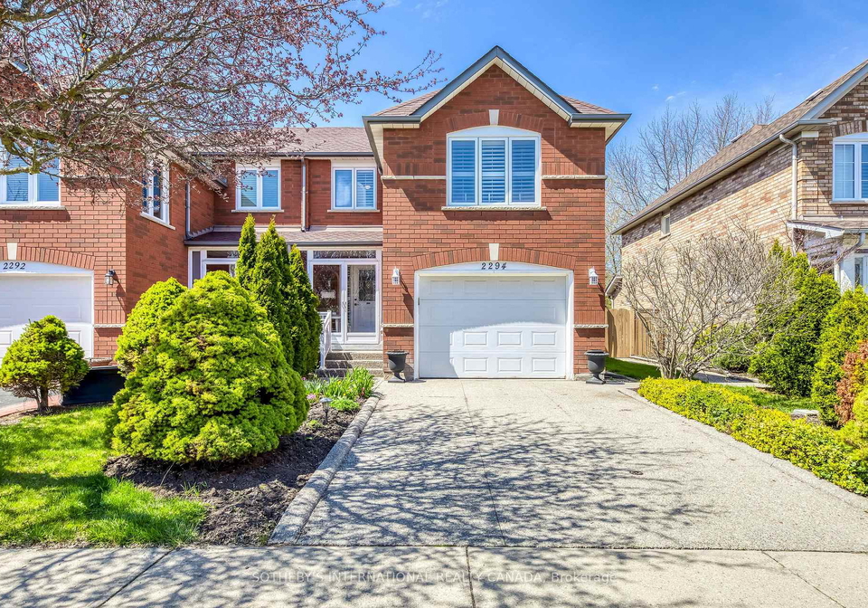 2294-dale-ridge-drive-oakville-ontario-w13469120