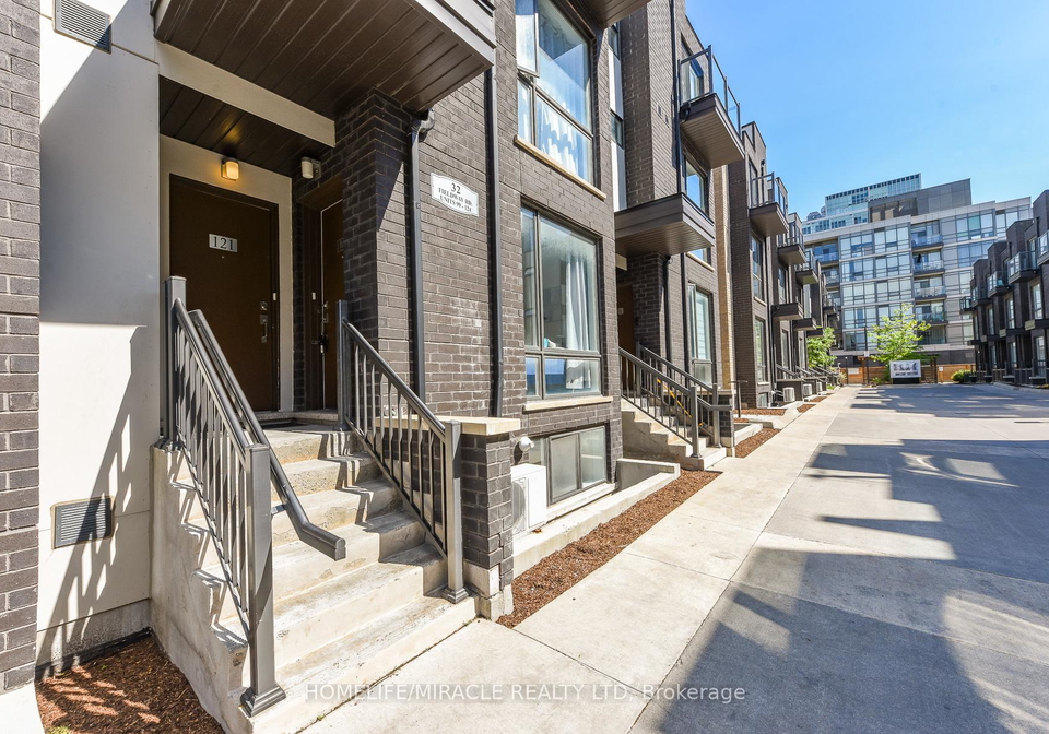 32-fieldway-road-etobicoke-ontario-w13469158