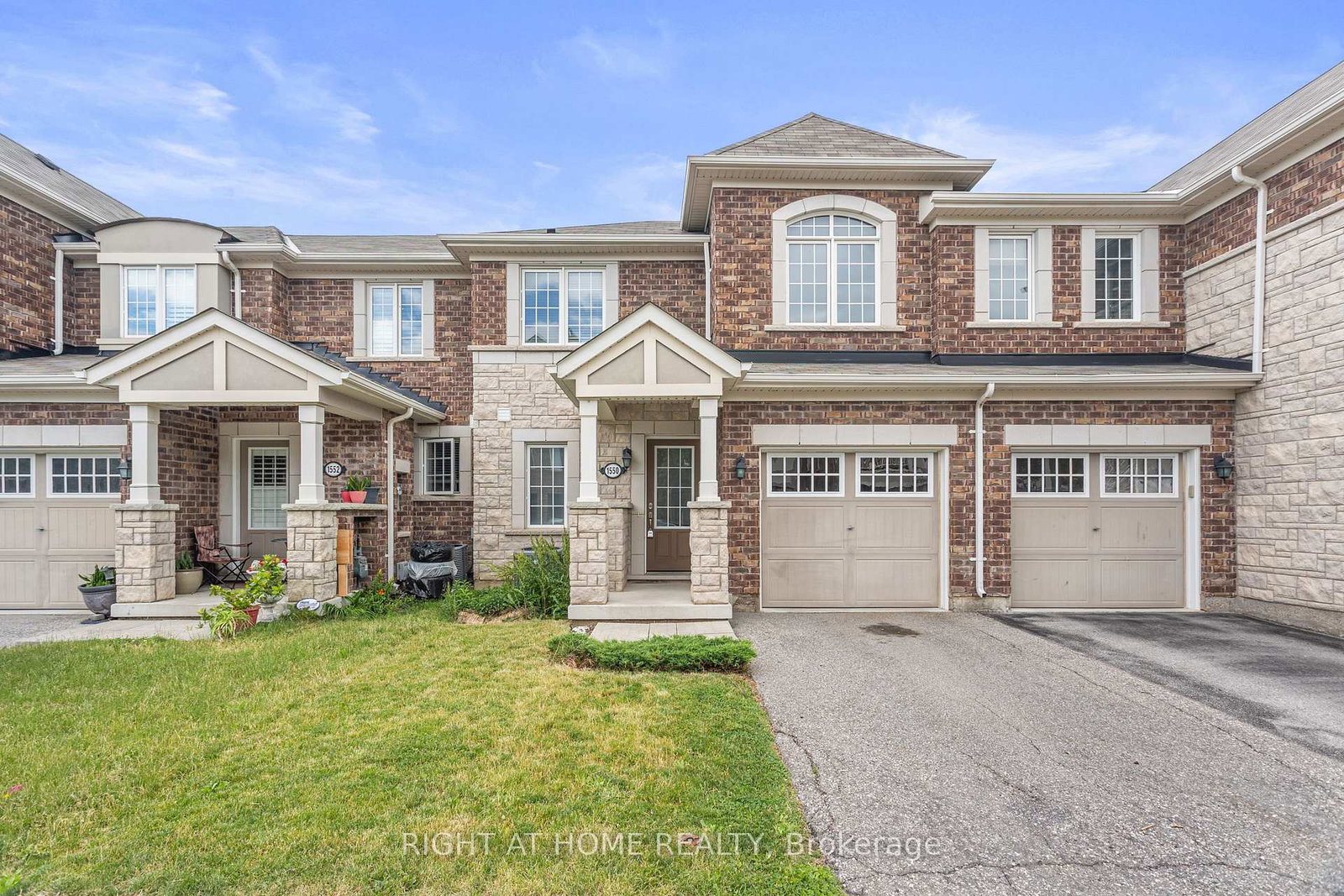 1550-gainer-crescent-milton-ontario-w13469198