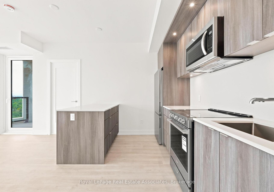 25-cordova-avenue-etobicoke-ontario-w13469392