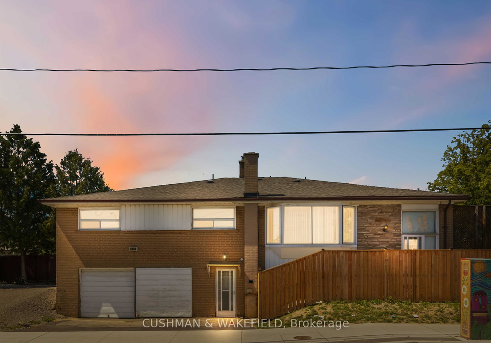 2492-finch-avenue-w-york-ontario-w13469450