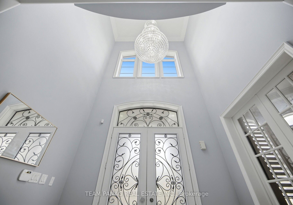 19-falkland-road-brampton-ontario-w13469572