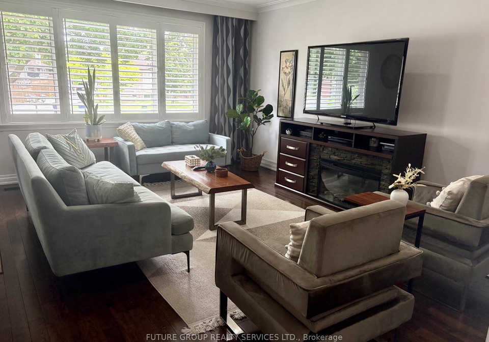 2-fingal-place-etobicoke-ontario-w13469720
