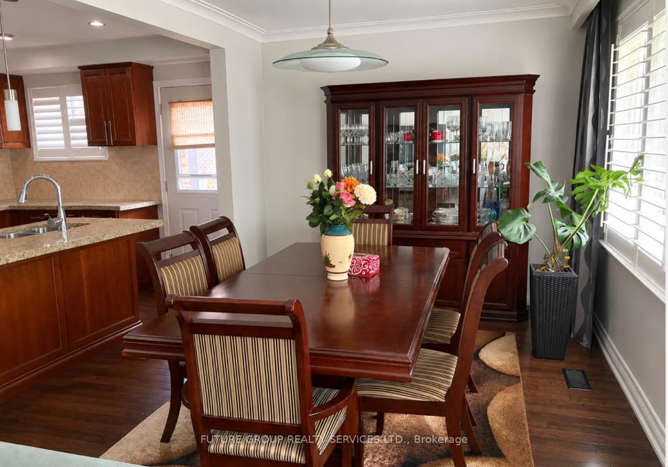 2-fingal-place-etobicoke-ontario-w13469720