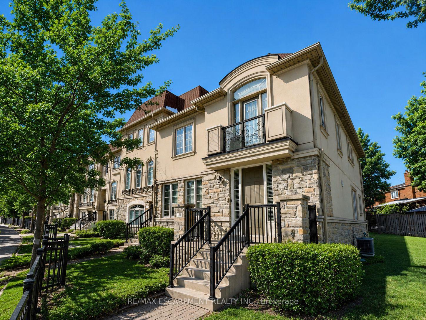131-robert-speck-parkway-mississauga-ontario-w13469972