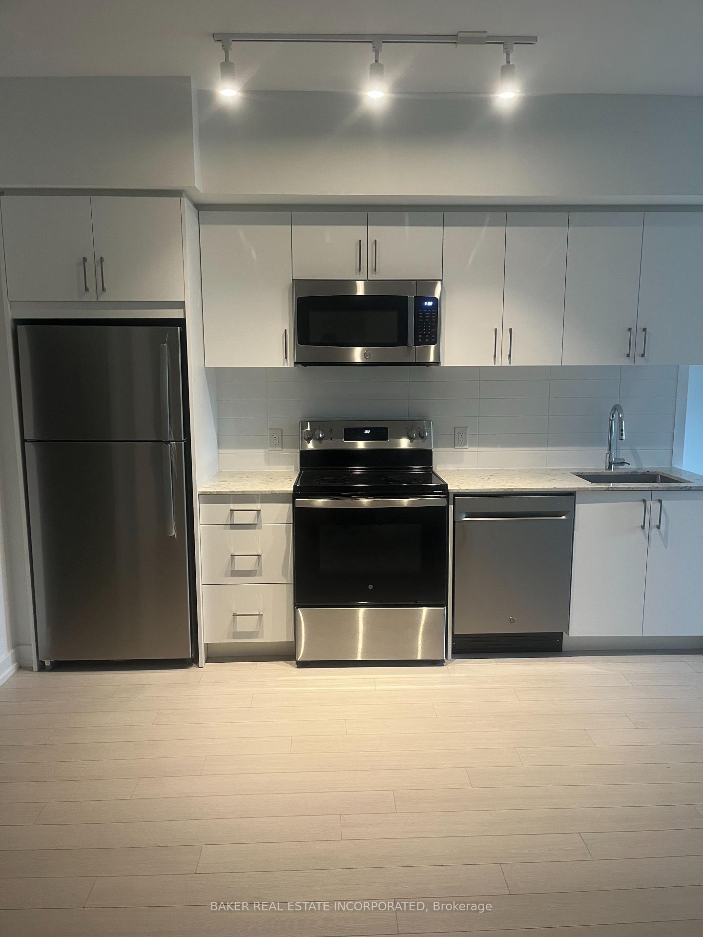 4010-eglinton-avenue-w-etobicoke-ontario-w13470024