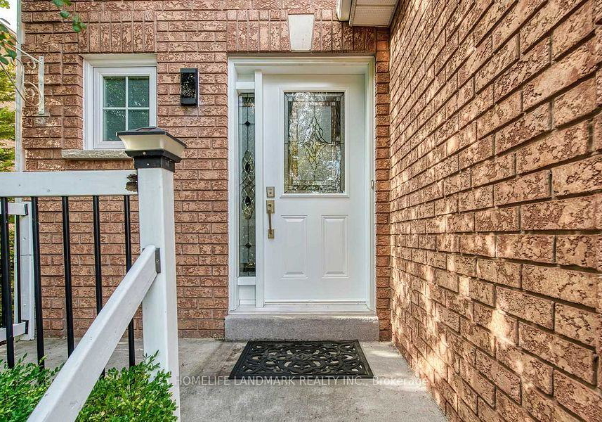 2319-springfield-crescent-oakville-ontario-w13470142