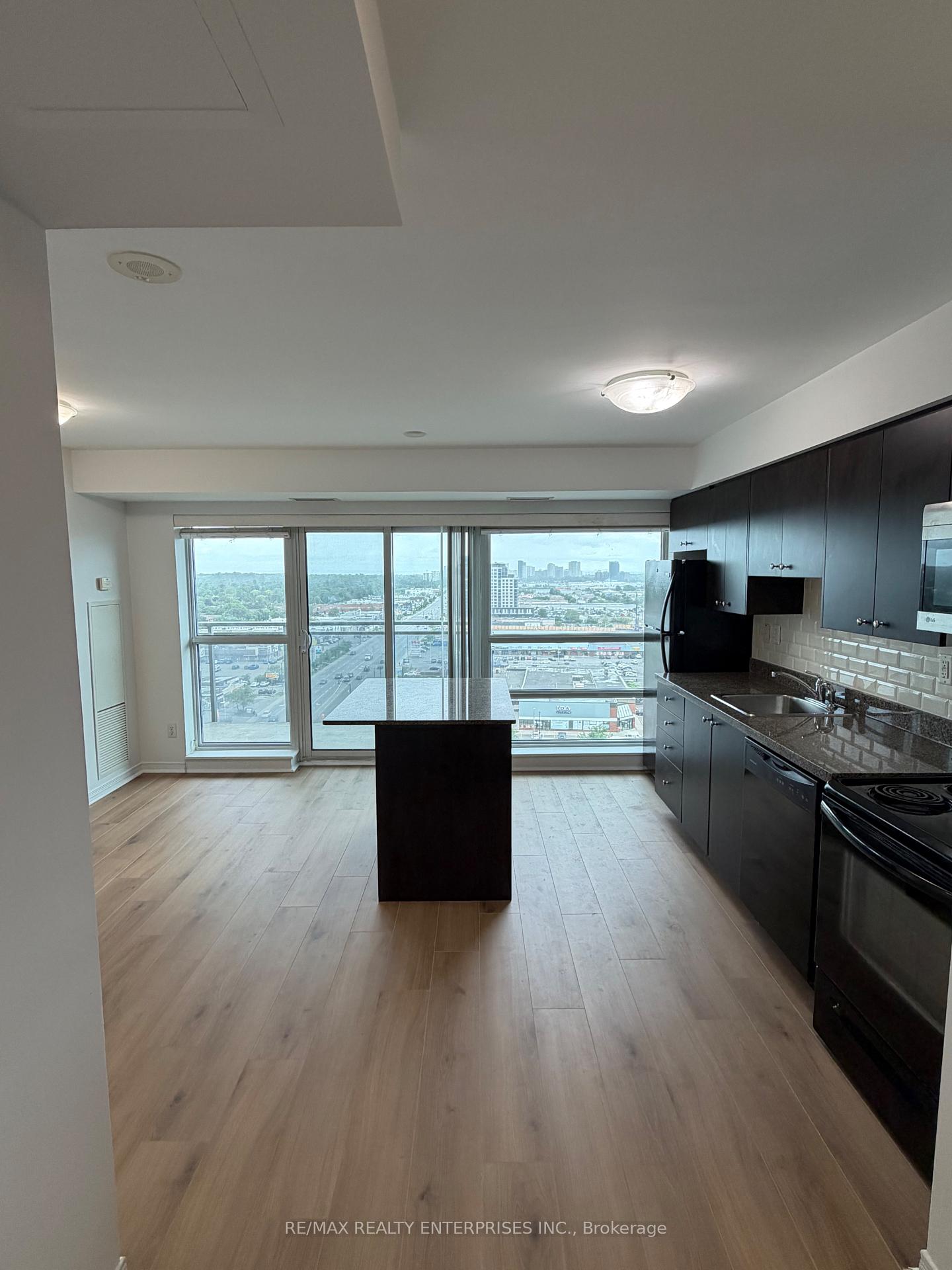215-queen-street-e-brampton-ontario-w13470224