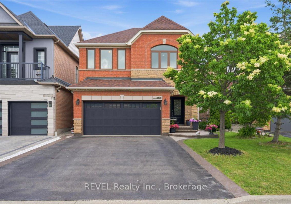 4819-bloomburg-drive-mississauga-ontario-w13470230