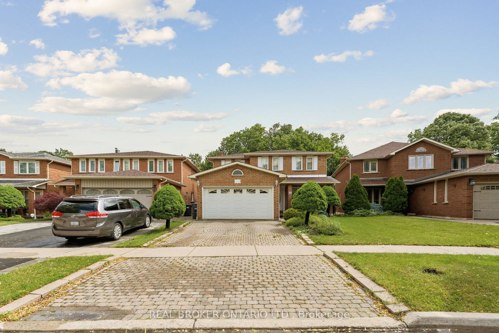 102-coronation-circle-s-brampton-ontario-w13470530