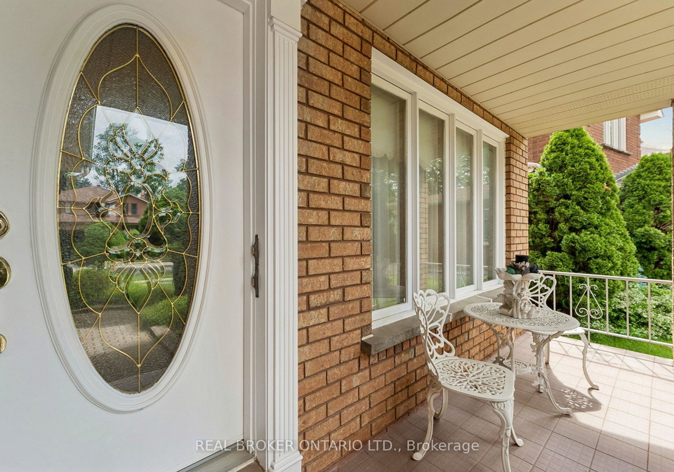 102-coronation-circle-s-brampton-ontario-w13470530